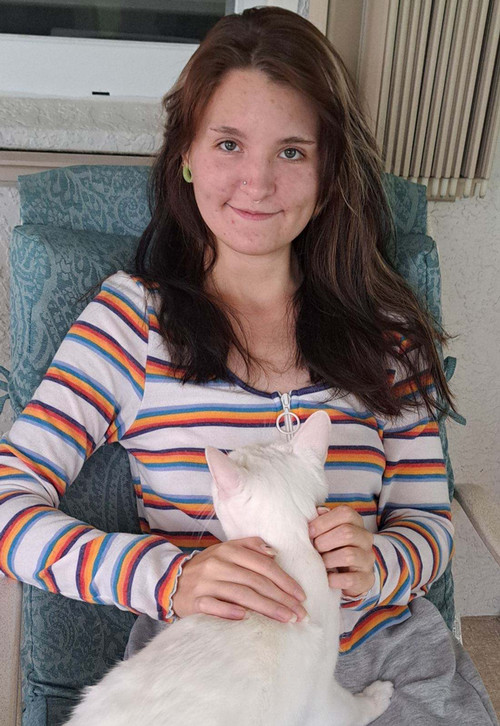 Chloe 